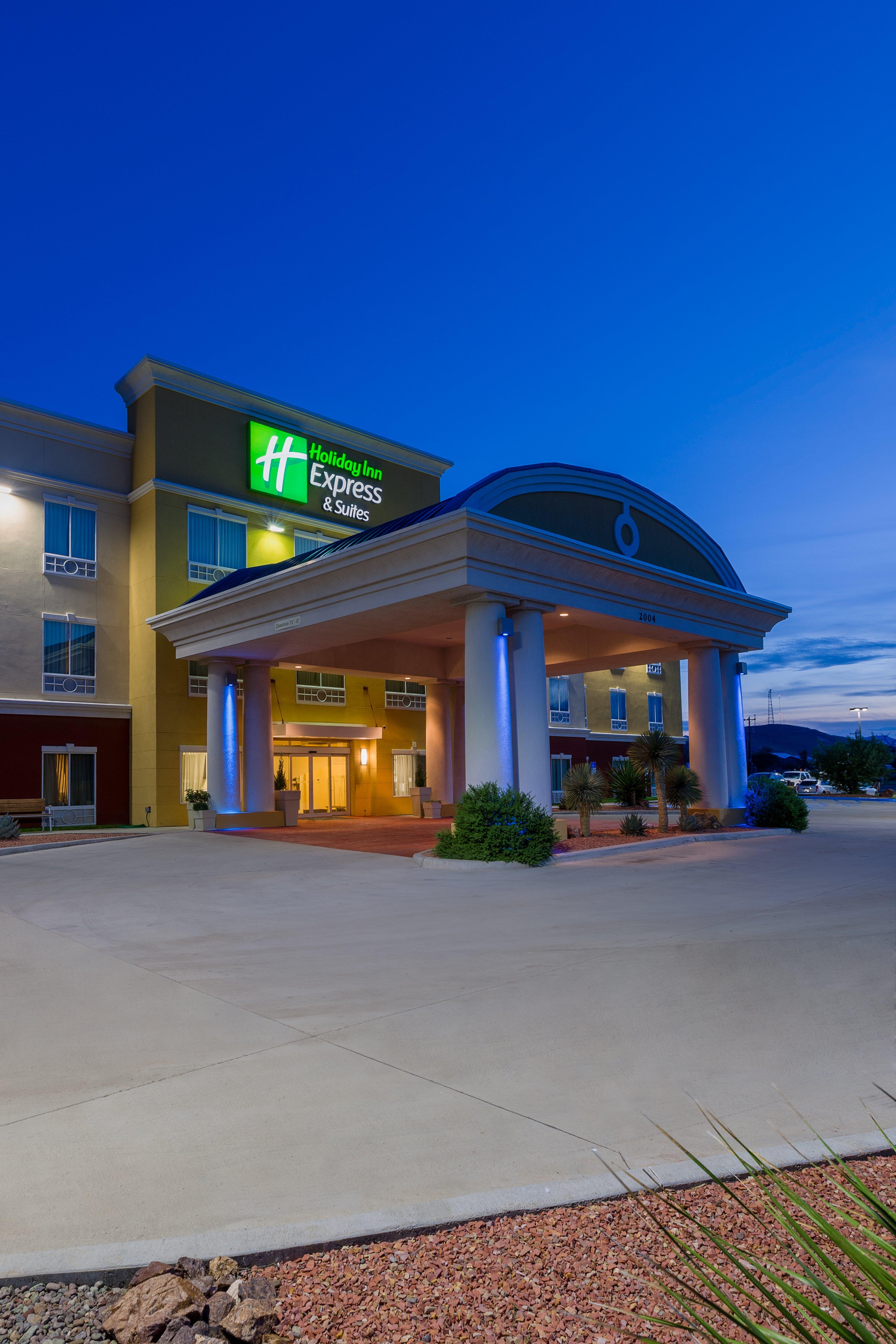 Holiday Inn Express And Suites Alpine By Ihg Экстерьер фото