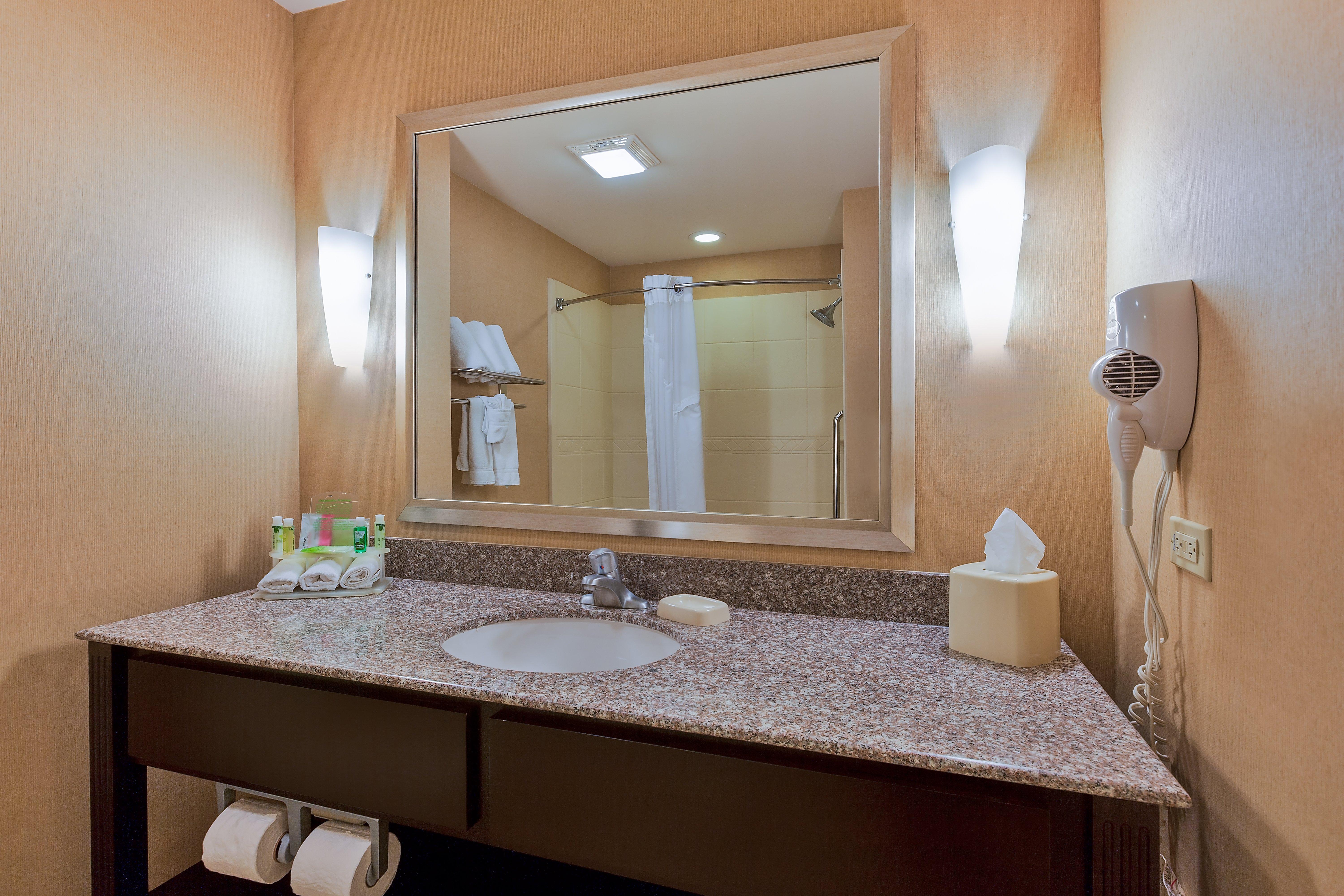 Holiday Inn Express And Suites Alpine By Ihg Экстерьер фото
